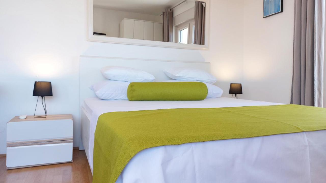 Sea Side Apartments Vodice Exterior foto