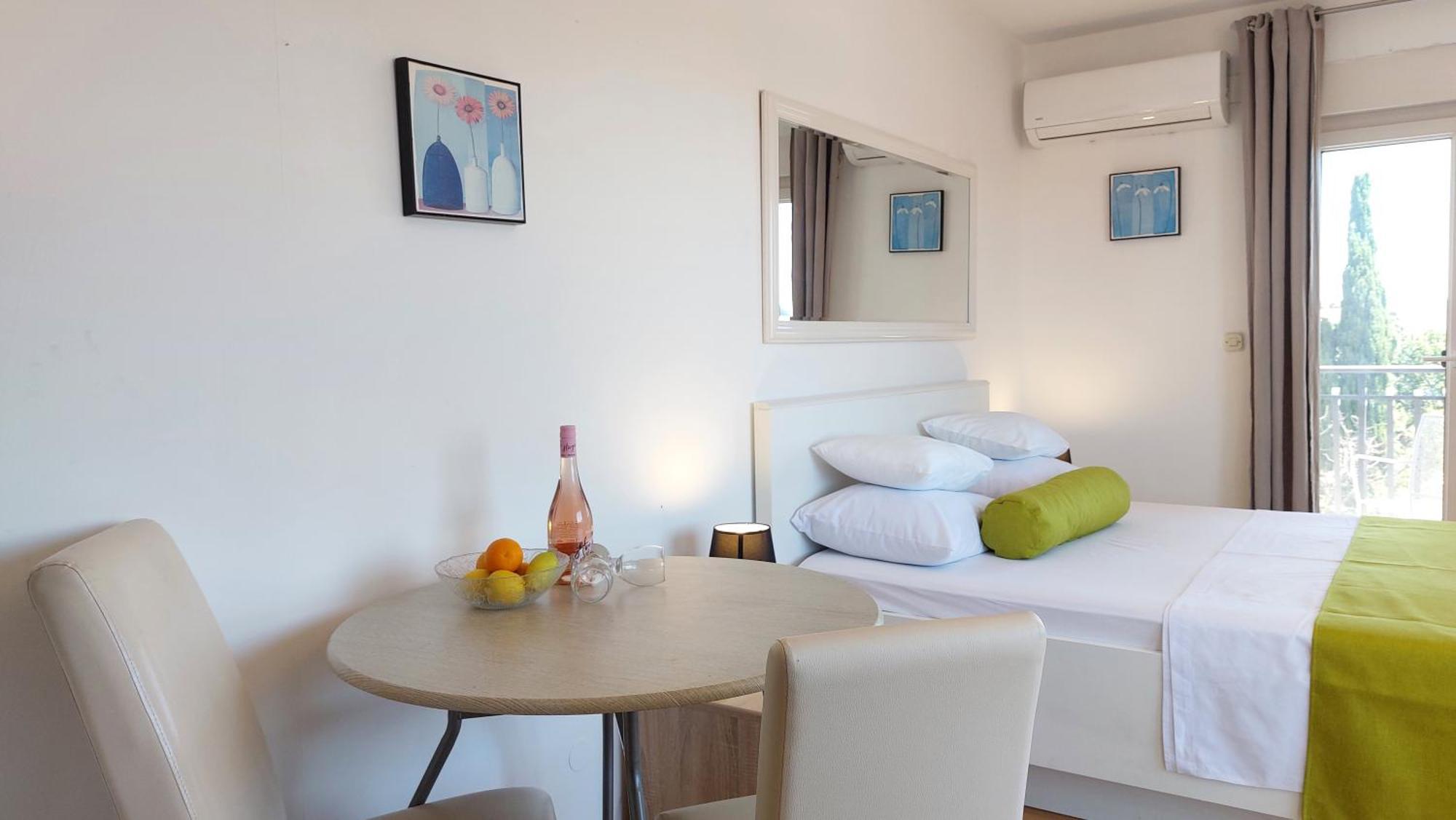 Sea Side Apartments Vodice Exterior foto